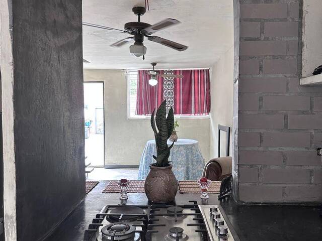 Duplex para Alquiler en Guatire - 5